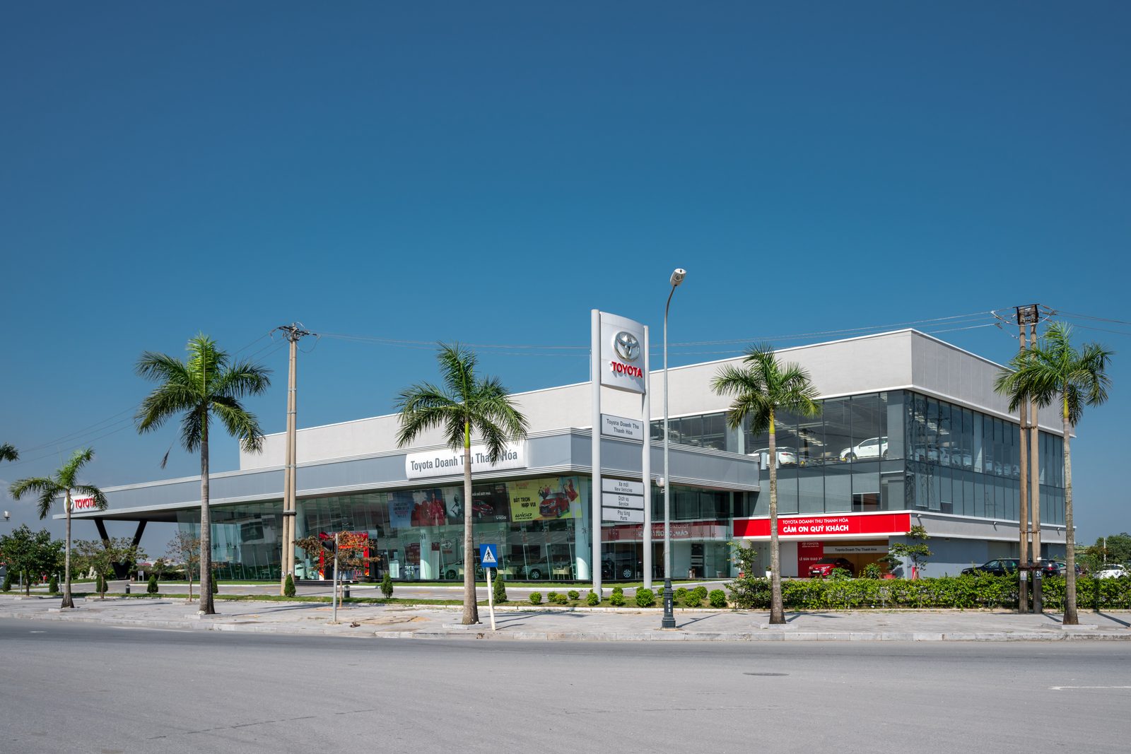 /uploads/baiviet/shoowroom-toyota-doanh-thu-thanh-hoa.jpg